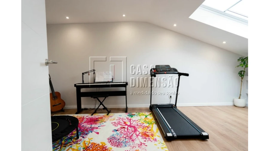 Apartamento T4 para Venda em Carnaxide e Queijas Foto 73