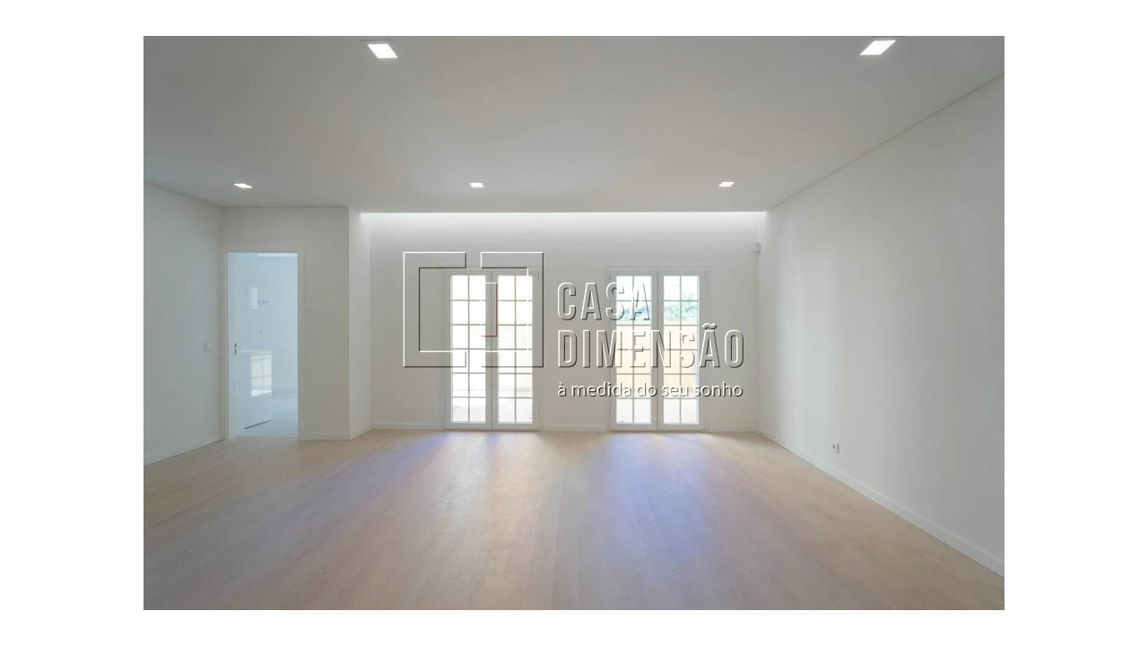 Apartamento T3 para Venda em Águas Livres Foto 5