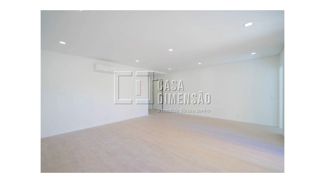 Apartamento T3 para Venda em Águas Livres Foto 9