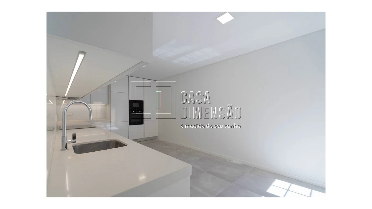 Apartamento T3 para Venda em Águas Livres Foto 13