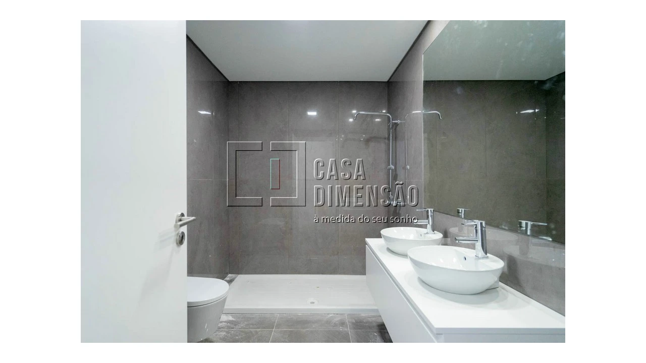 Apartamento T3 para Venda em Águas Livres Foto 39