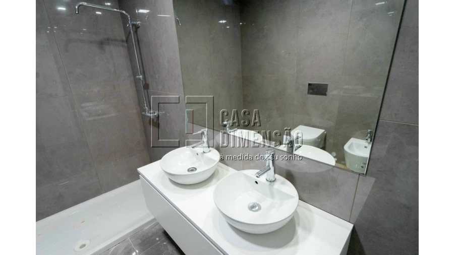 Apartamento T3 para Venda em Águas Livres Foto 42