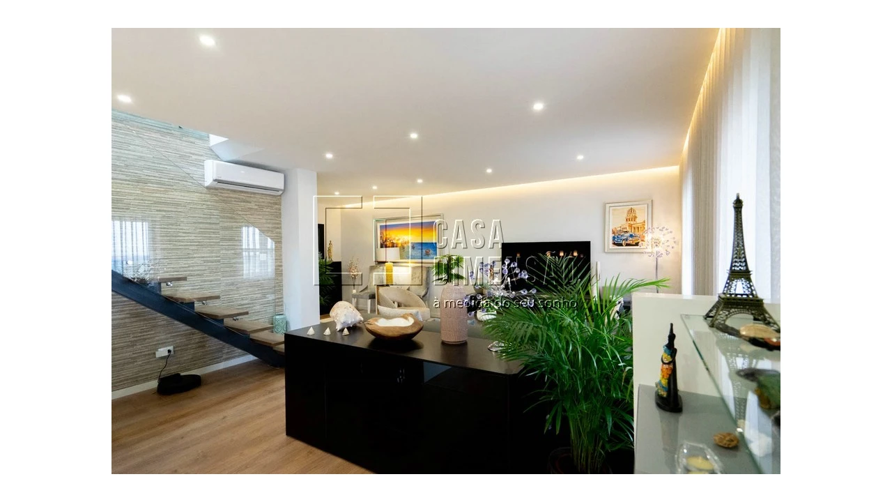 Apartamento T4 para Venda em Venteira Foto 10