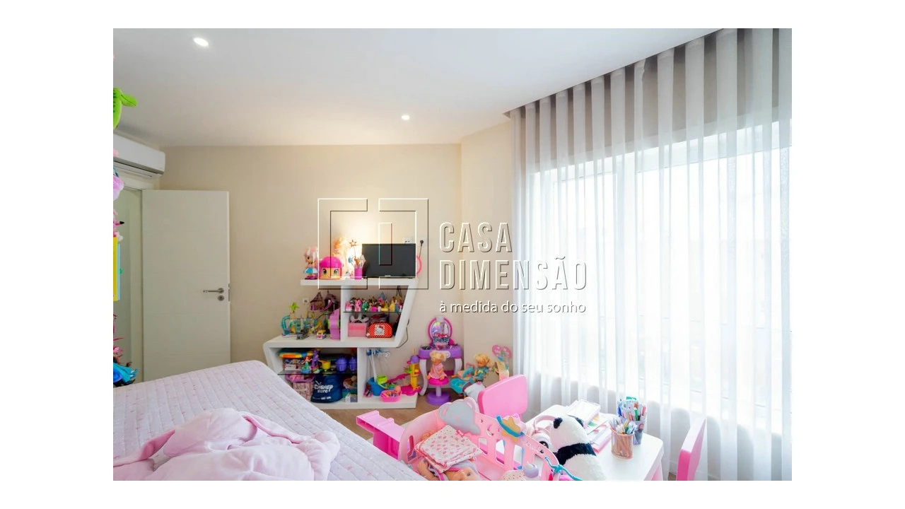 Apartamento T4 para Venda em Venteira Foto 36