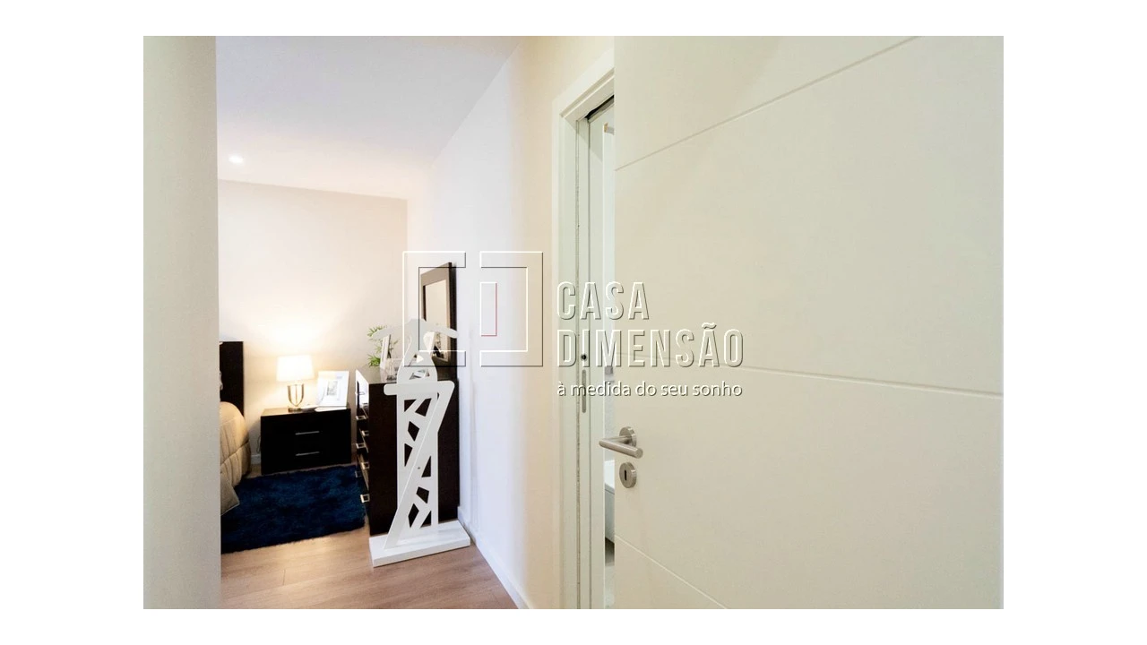 Apartamento T4 para Venda em Venteira Foto 46