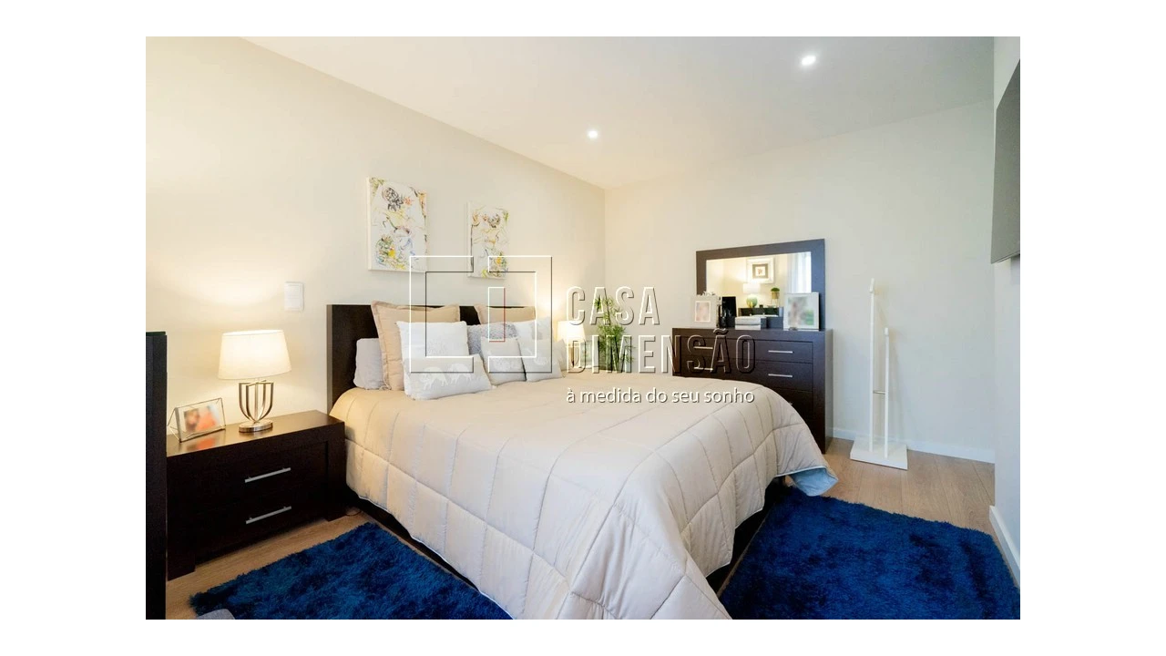 Apartamento T4 para Venda em Venteira Foto 49