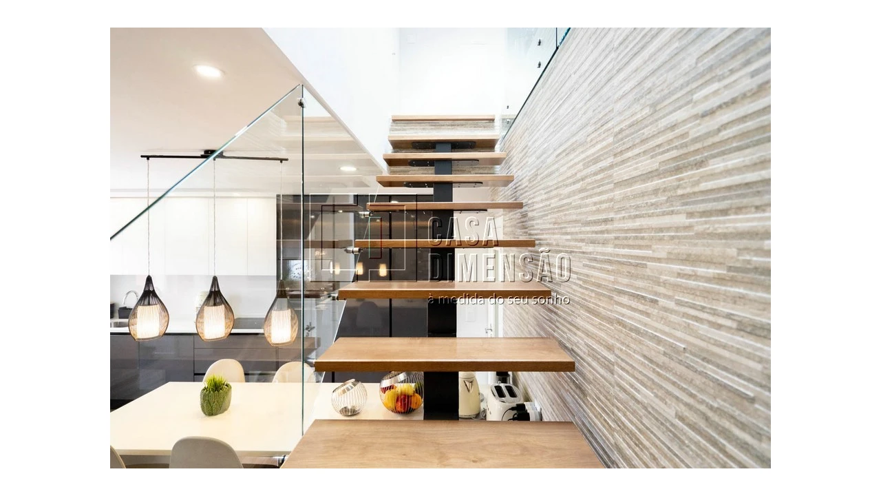 Apartamento T4 para Venda em Venteira Foto 60