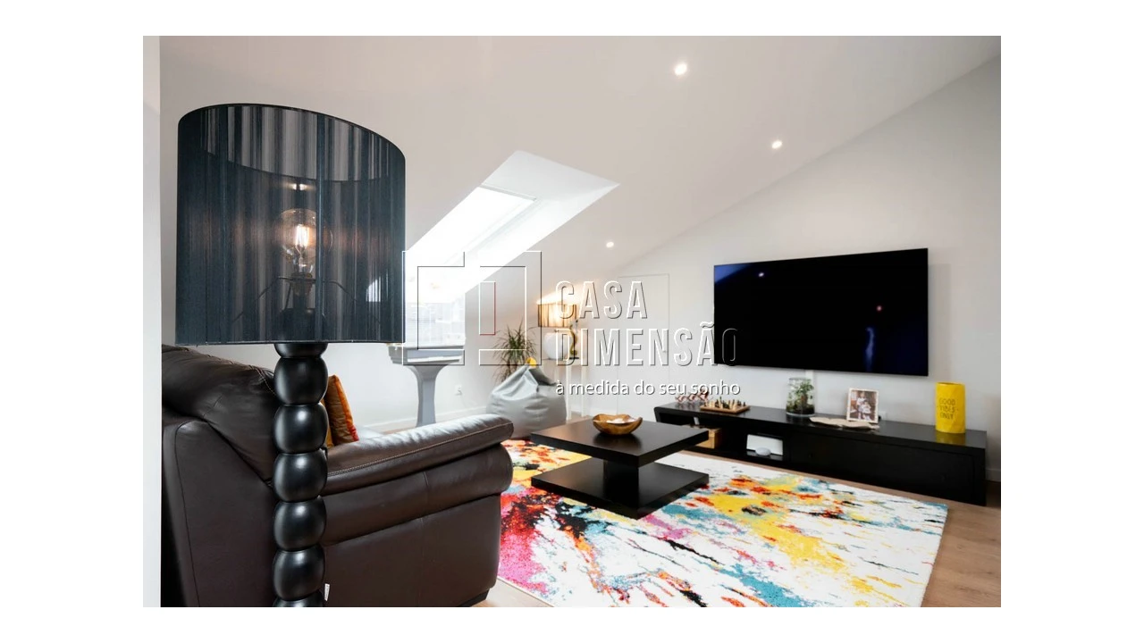 Apartamento T4 para Venda em Venteira Foto 62