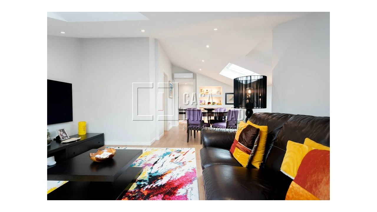 Apartamento T4 para Venda em Venteira Foto 64