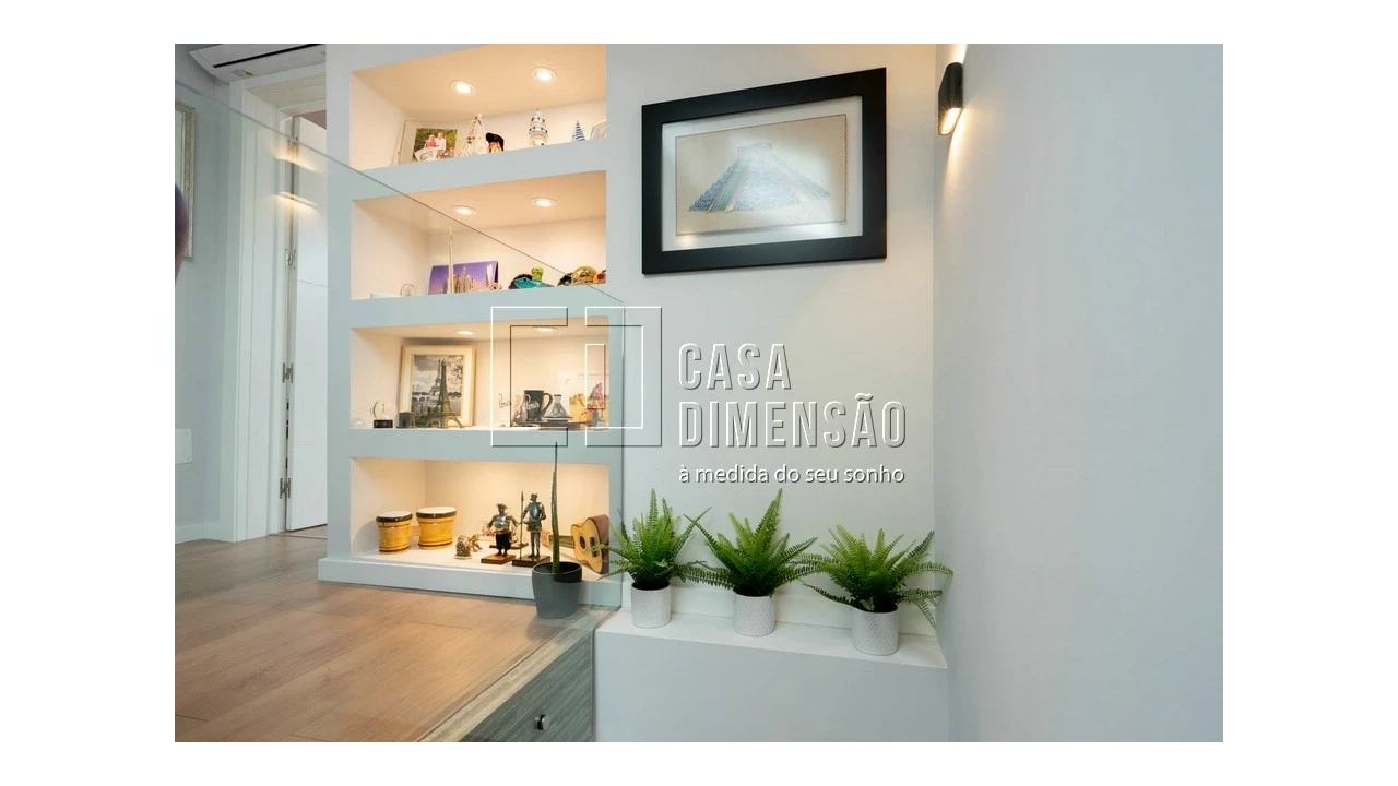 Apartamento T4 para Venda em Venteira Foto 72