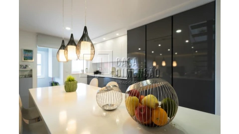 Apartamento T4 para Venda em Venteira