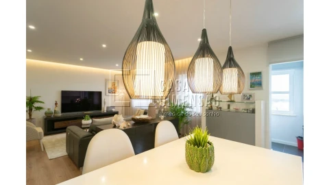 Apartamento T4 para Venda em Venteira