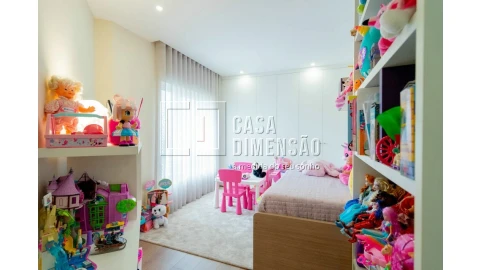 Apartamento T4 para Venda em Venteira