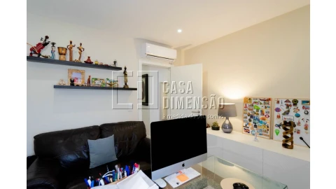 Apartamento T4 para Venda em Venteira