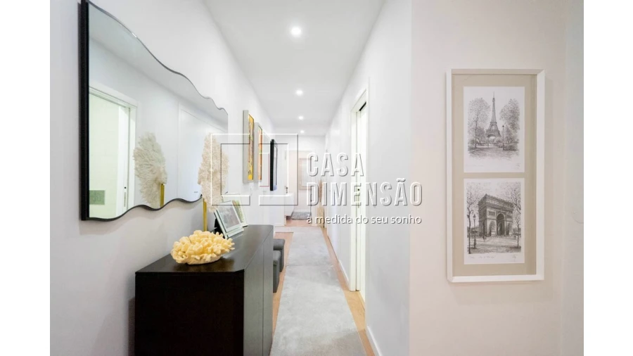 Apartamento T4 para Venda em Venteira Foto 28