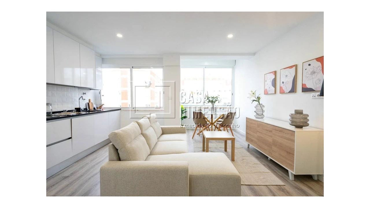 Apartamento T2 para Venda em Benfica Foto 5