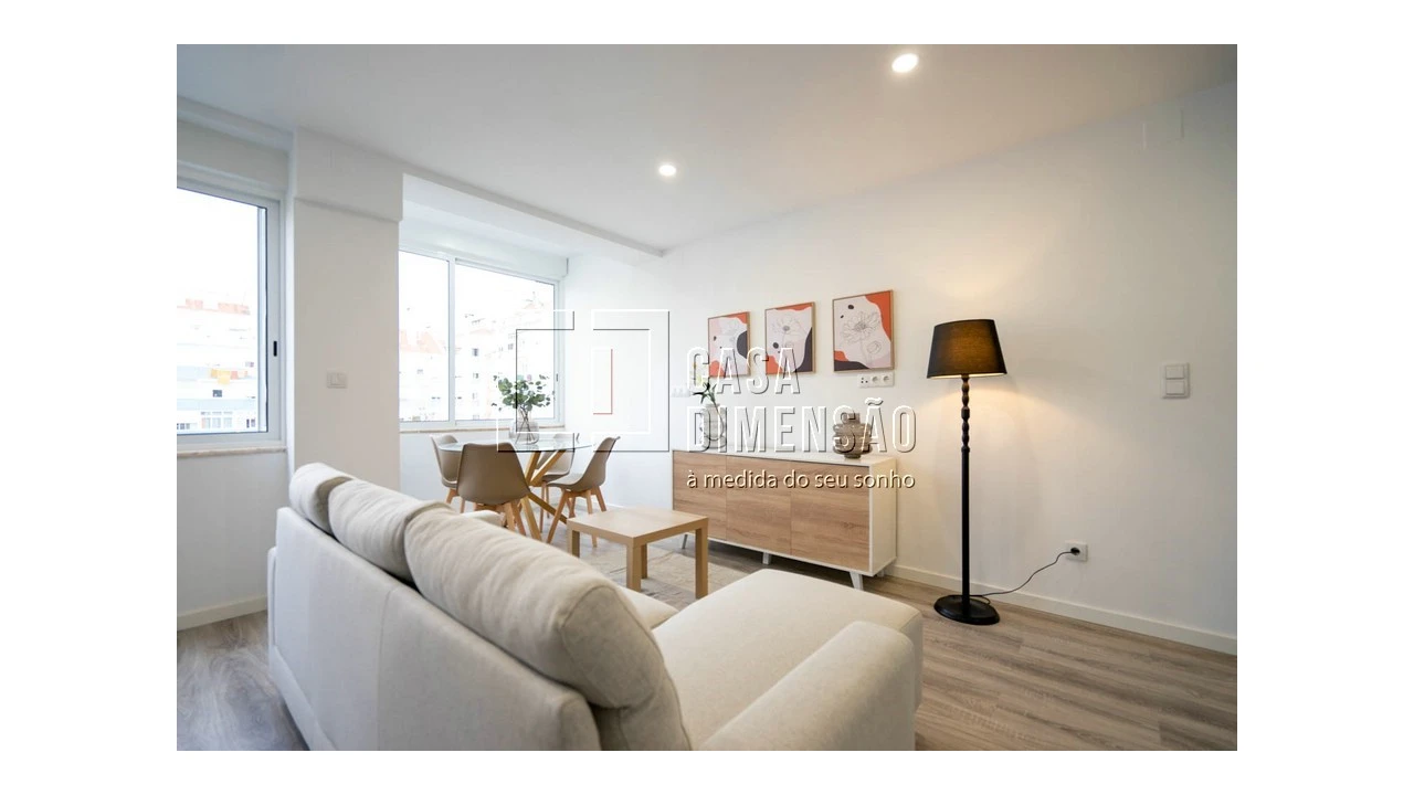 Apartamento T2 para Venda em Benfica Foto 6