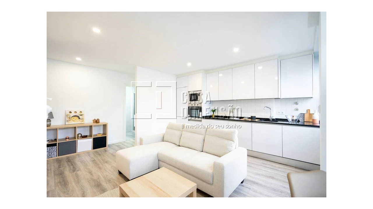 Apartamento T2 para Venda em Benfica Foto 12
