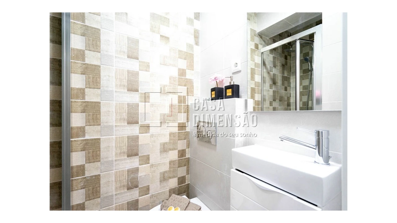 Apartamento T2 para Venda em Benfica Foto 14