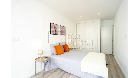 Apartamento T2 para Venda em Benfica