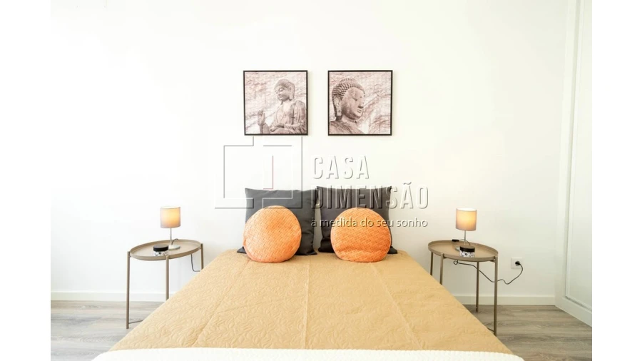 Apartamento T2 para Venda em Benfica Foto 3