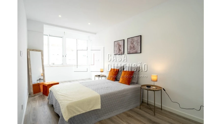 Apartamento T2 para Venda em Benfica Foto 16