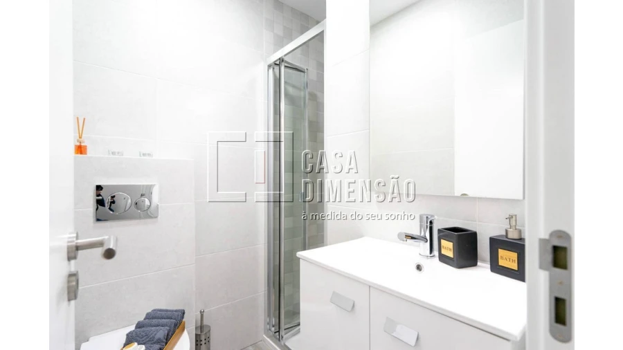 Apartamento T2 para Venda em Benfica Foto 27