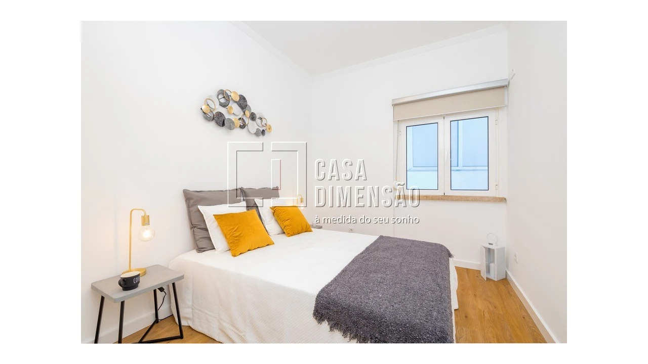 Apartamento T1 para Venda em Benfica Foto 1