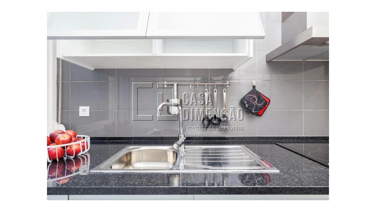 Apartamento T1 para Venda em Benfica Foto 9