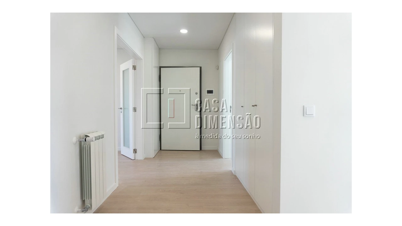 Apartamento T3 para Venda em Carnaxide e Queijas Foto 3