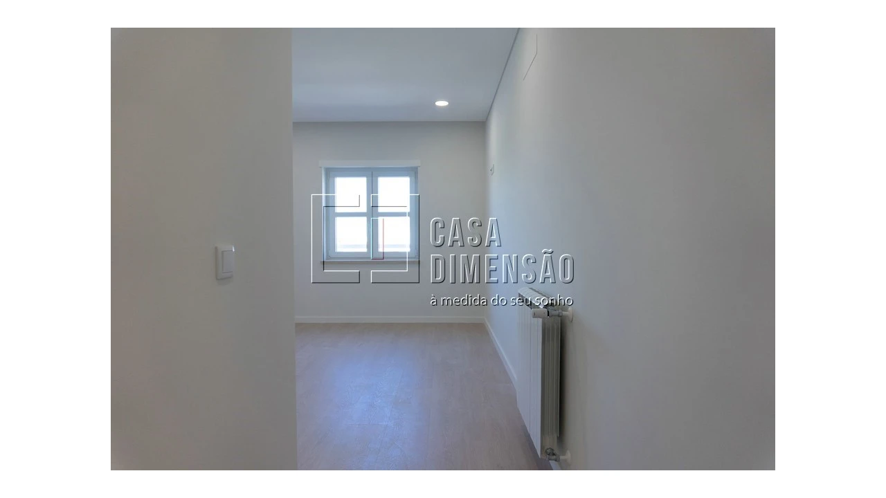 Apartamento T3 para Venda em Carnaxide e Queijas Foto 30