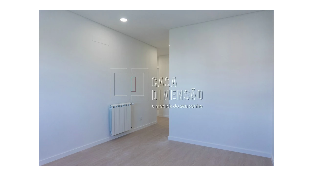 Apartamento T3 para Venda em Carnaxide e Queijas Foto 34