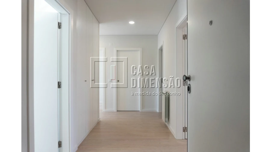 Apartamento T3 para Venda em Carnaxide e Queijas Foto 2