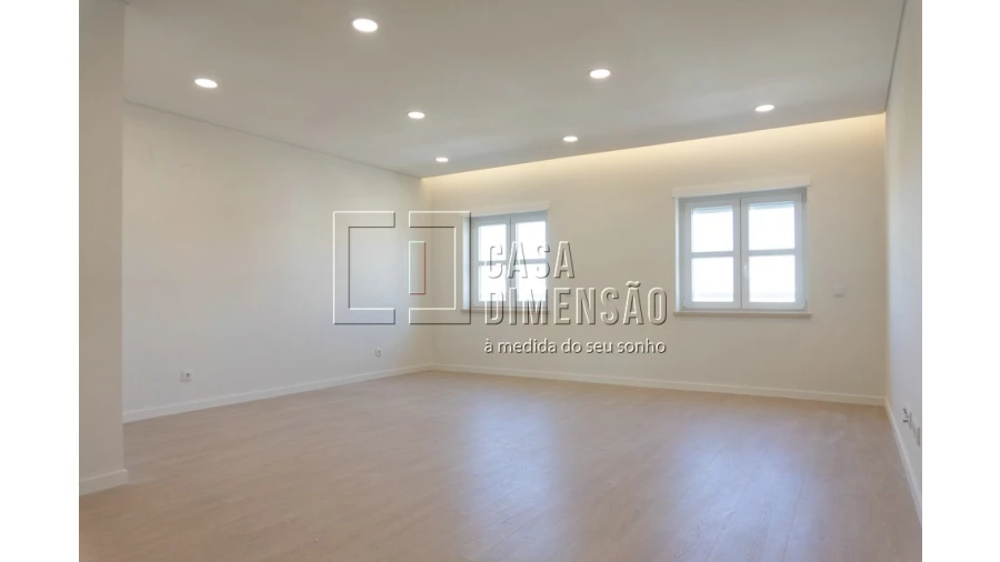 Apartamento T3 para Venda em Carnaxide e Queijas Foto 6