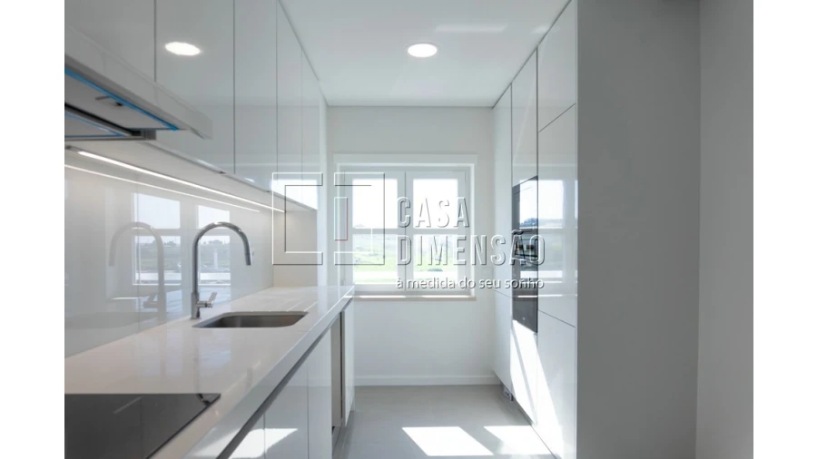 Apartamento T3 para Venda em Carnaxide e Queijas Foto 13