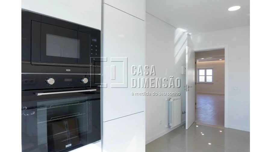 Apartamento T3 para Venda em Carnaxide e Queijas Foto 16