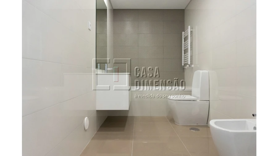 Apartamento T3 para Venda em Carnaxide e Queijas Foto 18