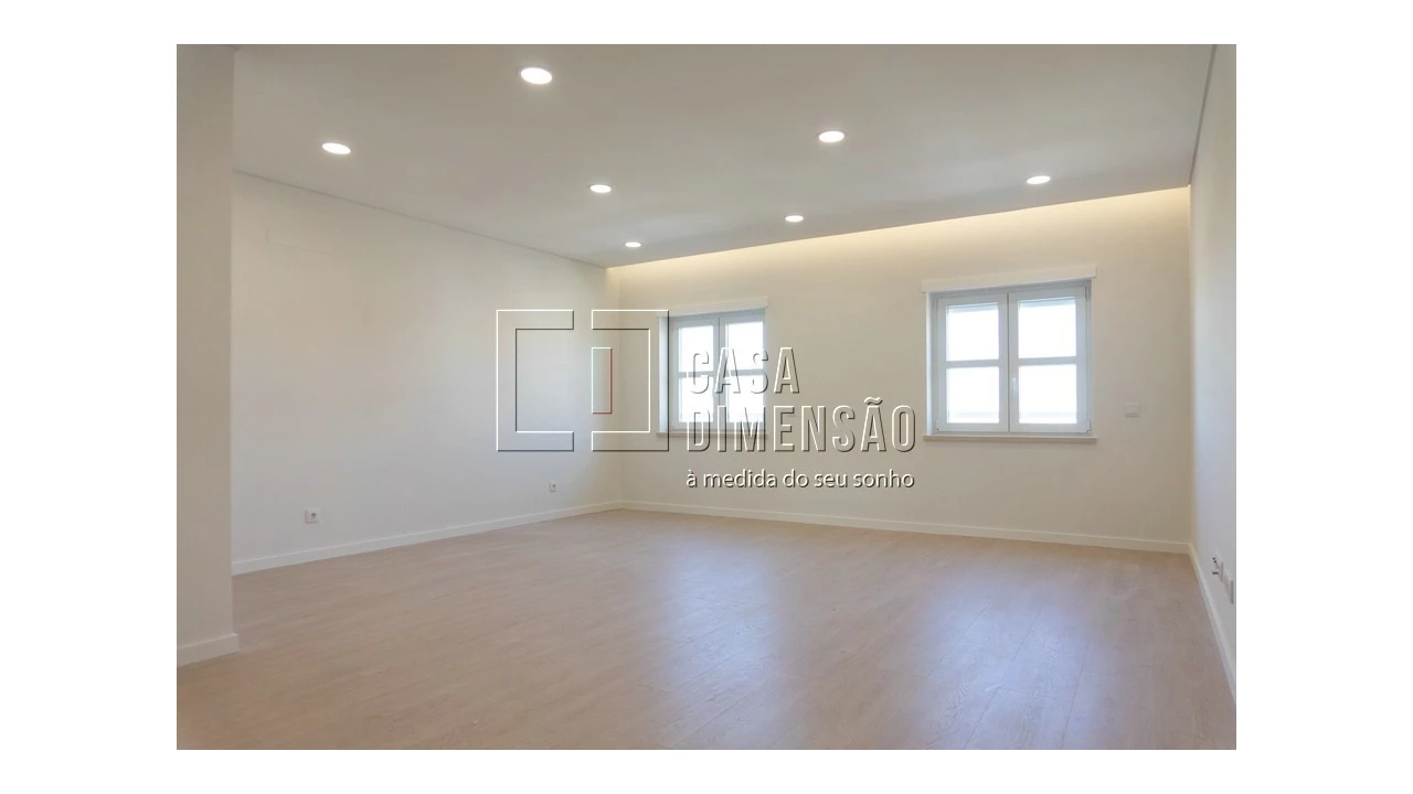 Apartamento T3 para Venda em Venteira Foto 5