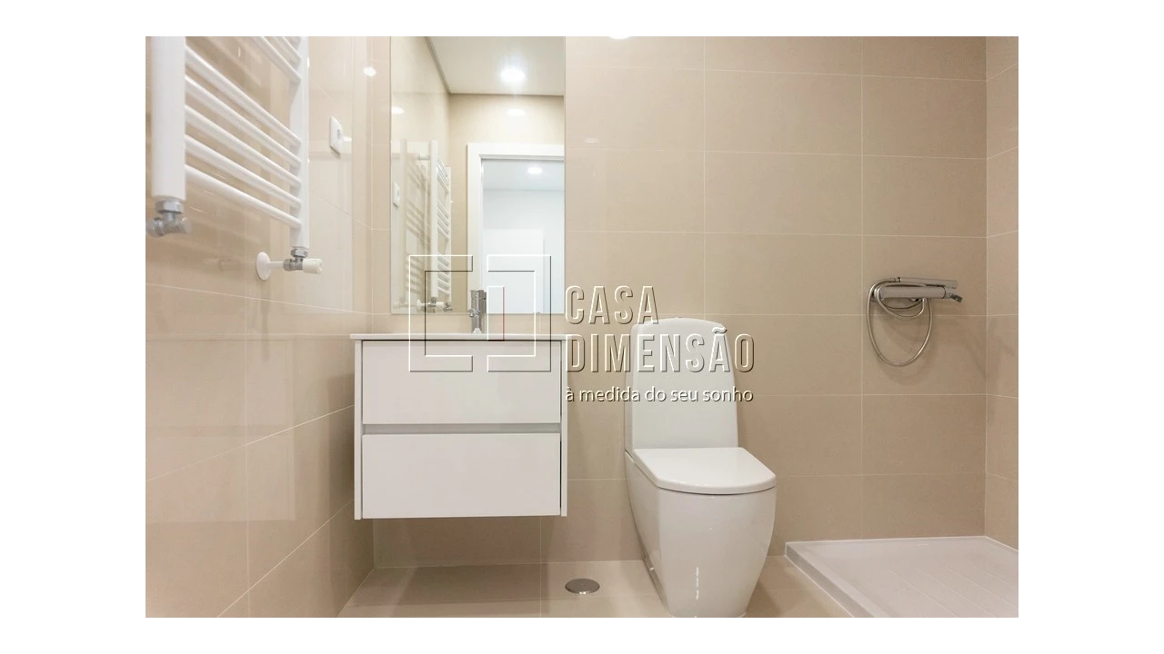 Apartamento T3 para Venda em Venteira Foto 35