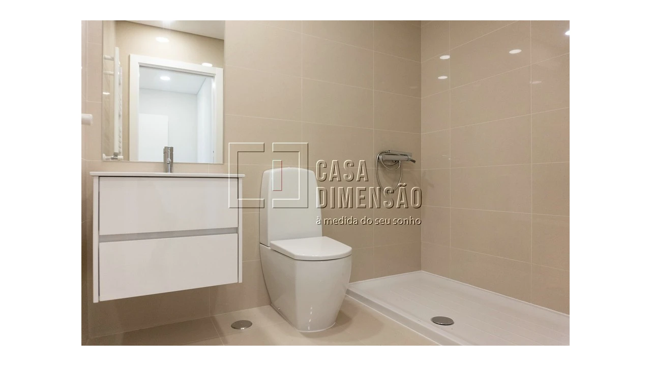 Apartamento T3 para Venda em Venteira Foto 36