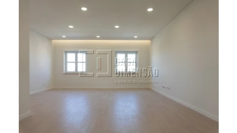 Apartamento T3 para Venda em Venteira