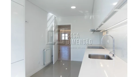 Apartamento T3 para Venda em Venteira