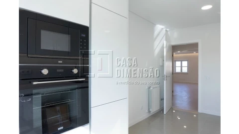 Apartamento T3 para Venda em Venteira