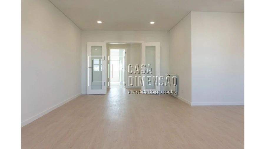 Apartamento T3 para Venda em Venteira Foto 8