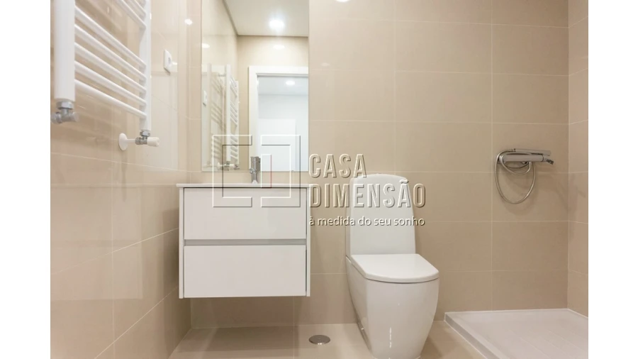 Apartamento T3 para Venda em Venteira Foto 35