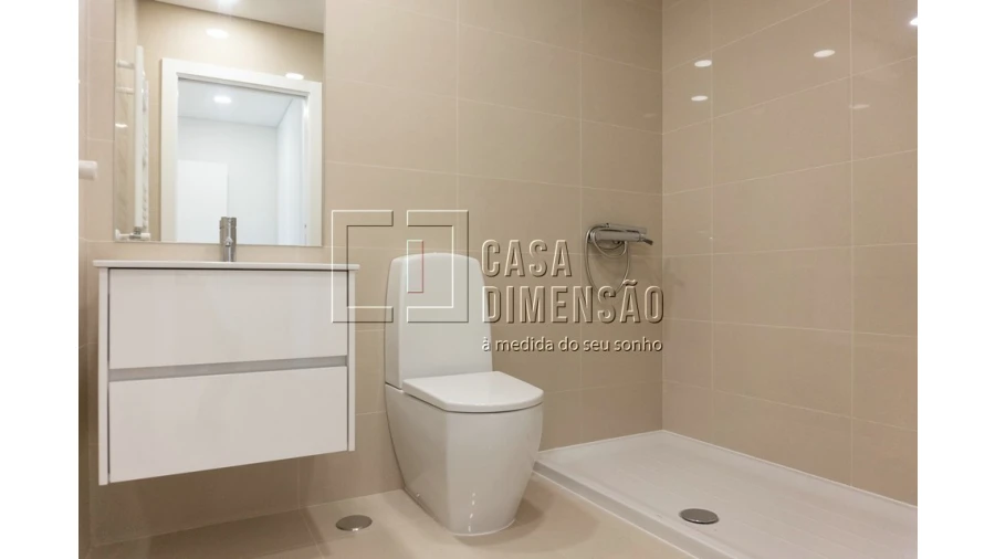 Apartamento T3 para Venda em Venteira Foto 36