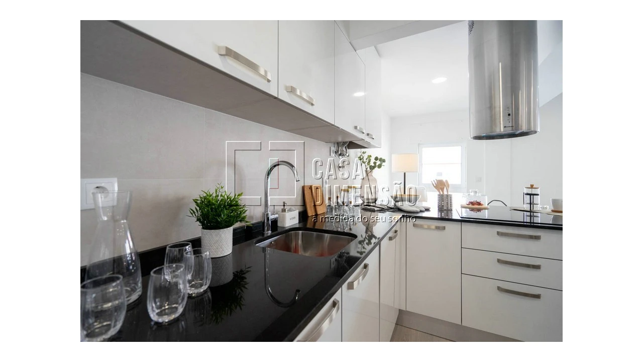 Apartamento T3 para Venda em Carnide Foto 14