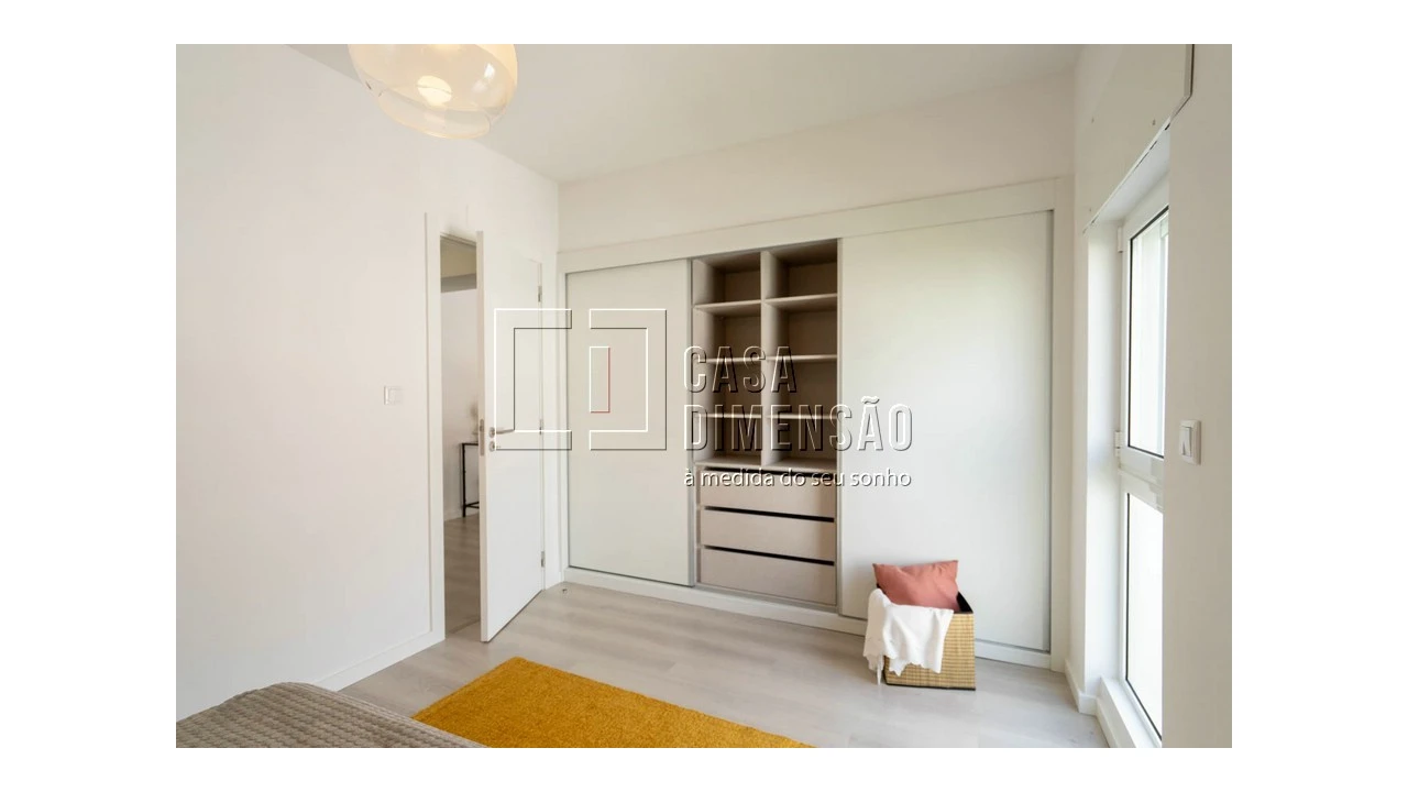 Apartamento T3 para Venda em Carnide Foto 22