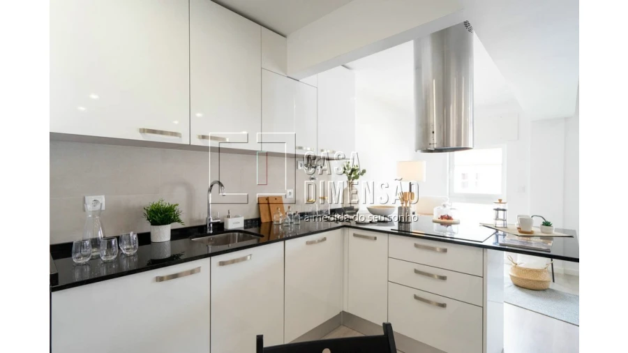 Apartamento T3 para Venda em Carnide Foto 11