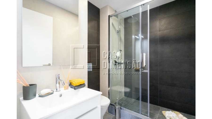 Apartamento T3 para Venda em Carnide Foto 16